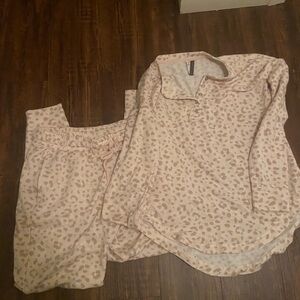 Woman’s pj’s